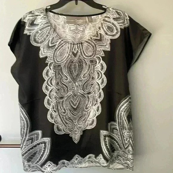NWOT Chicos satin blouse size 1 (8/10) - Picture 1 of 4